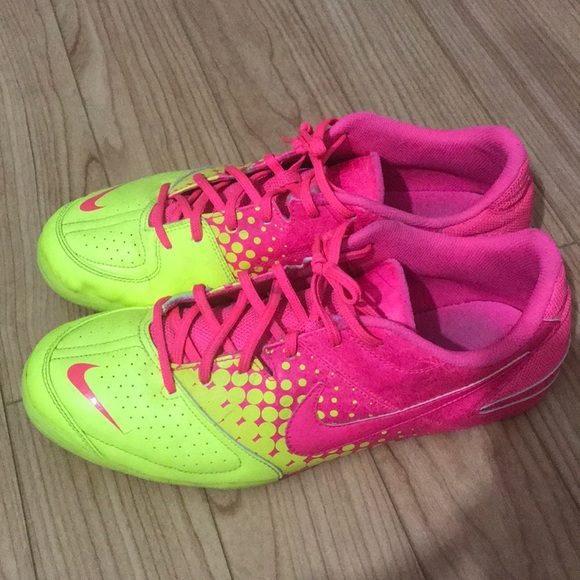 size 1 indoor soccer shoes